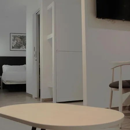 Apartamentos Centro Jardines Madrid Esterno foto